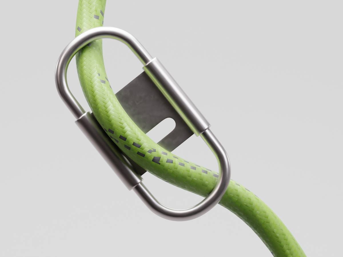 Infographic showing components of a safe belay device system: belay device, compatible rope diameter, locking carabiner, belayer stance, and backup knot