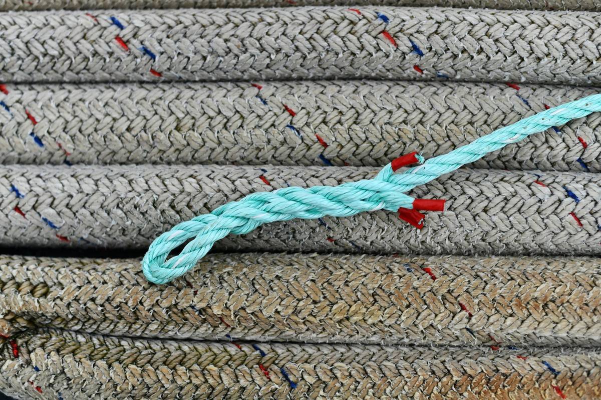 What Is a Belay Rope Control Device System—And Why Your Life Could Depend on Choosing the Right One?