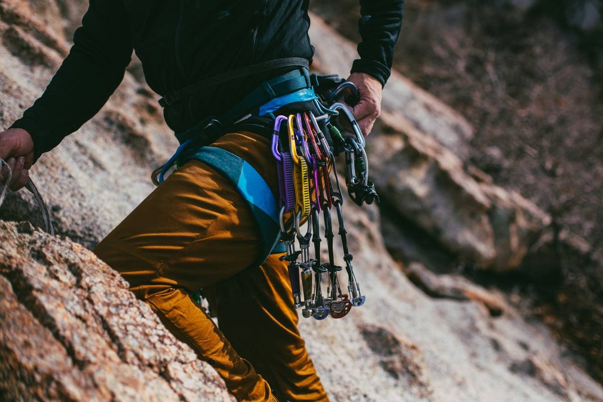 Fixe Climbing Gear Manso Belay Device: Your Lightweight, High-Performance Partner for Multipitch Mastery